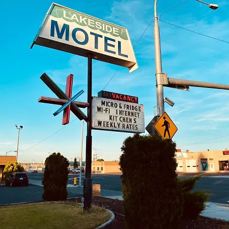 Lakeside Motel